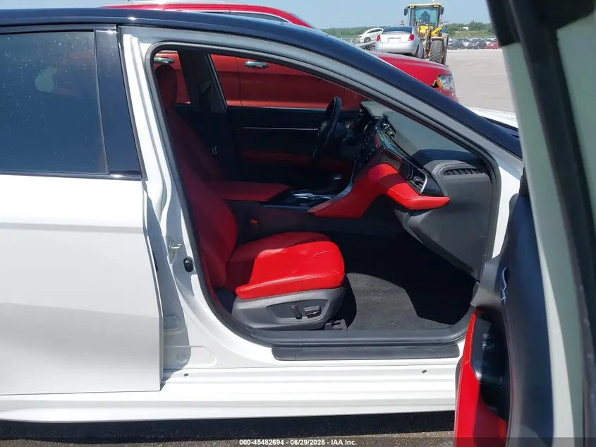 2020 TOYOTA CAMRY XSE AWD
