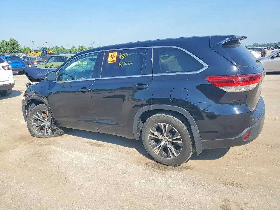 2018 TOYOTA HIGHLANDER LE  