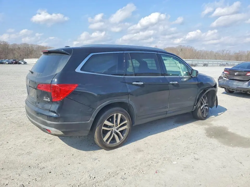 2017 HONDA PILOT ELITE  