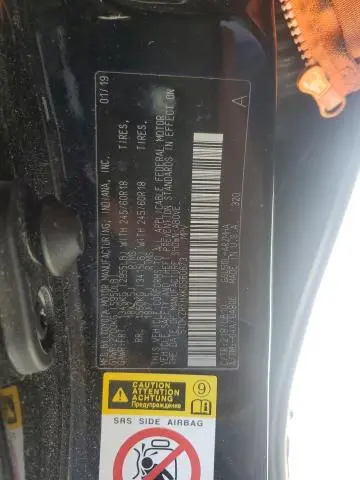 2019 TOYOTA HIGHLANDER SE  