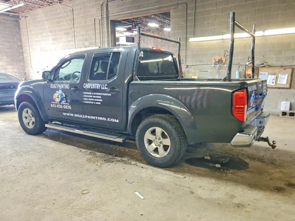 2010 NISSAN FRONTIER SE V6  