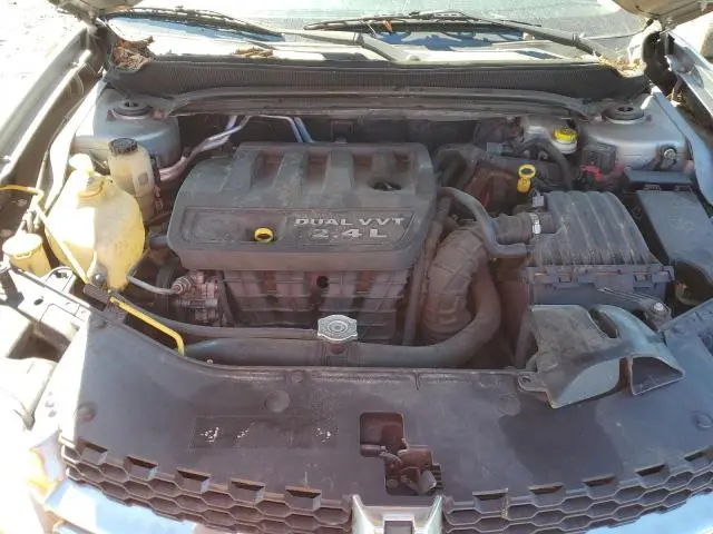 2013 DODGE AVENGER SE