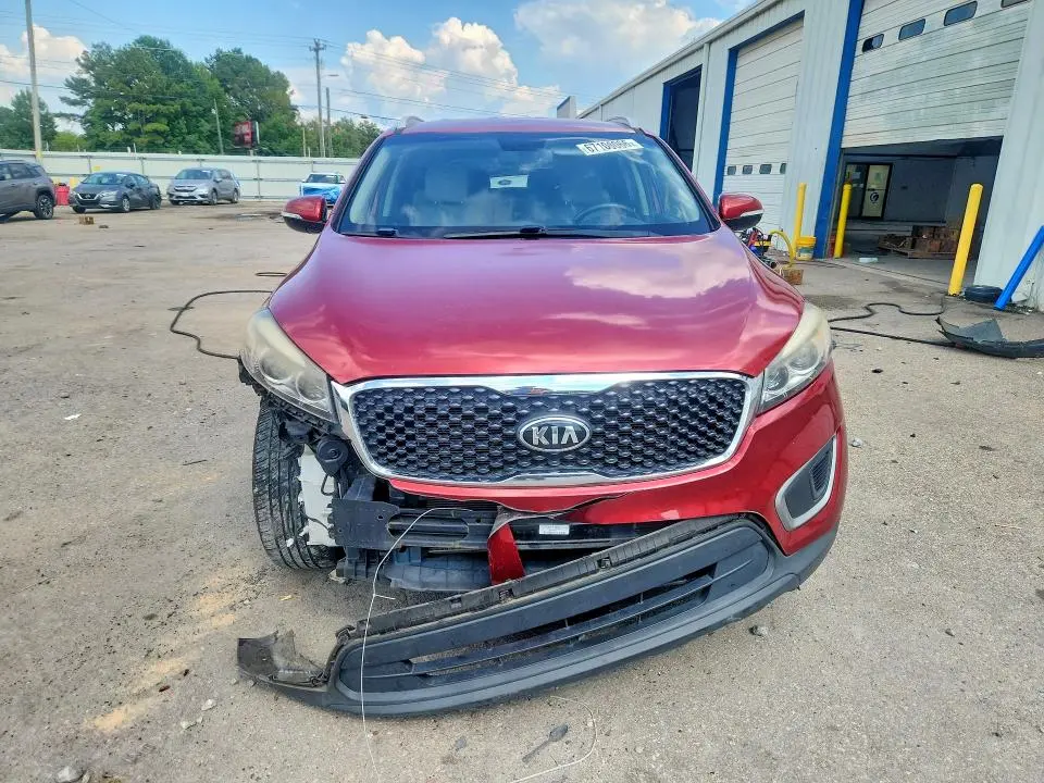 2017 KIA SORENTO LX  
