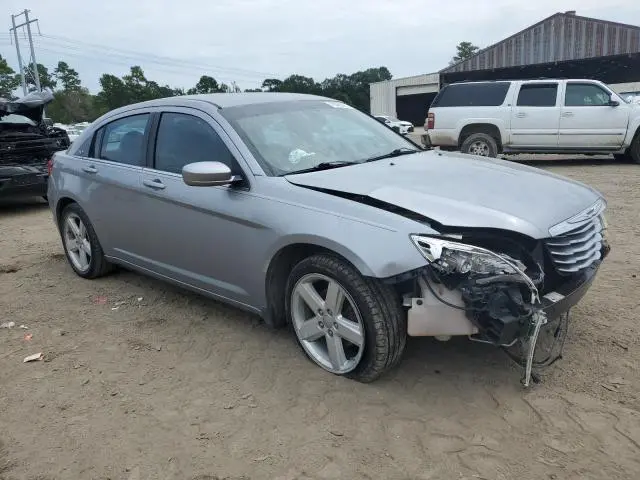 2014 CHRYSLER 200 LX  