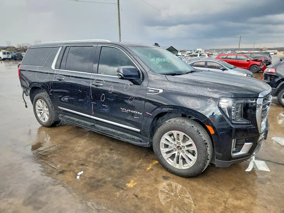 2022 GMC YUKON XL K1500 SLT  