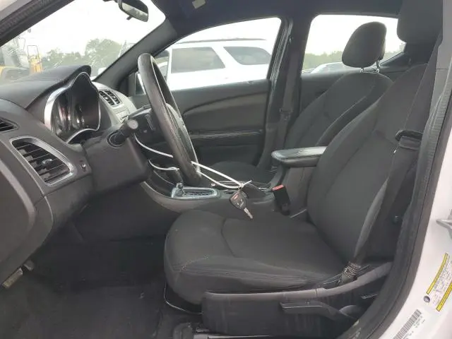2013 DODGE AVENGER SE  
