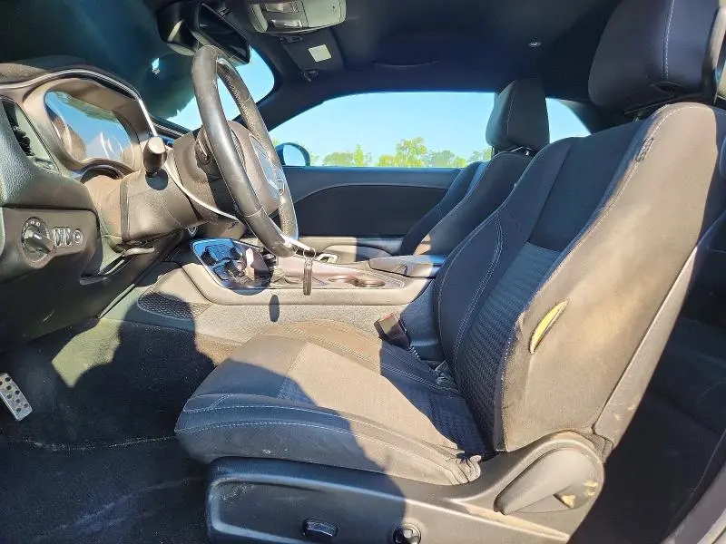 2015 DODGE CHALLENGER SXT  