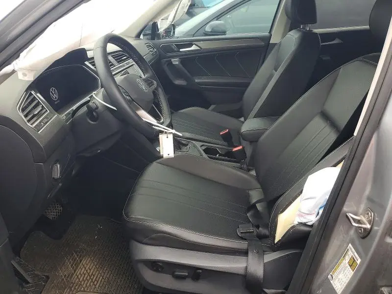 2022 VOLKSWAGEN TIGUAN SE  