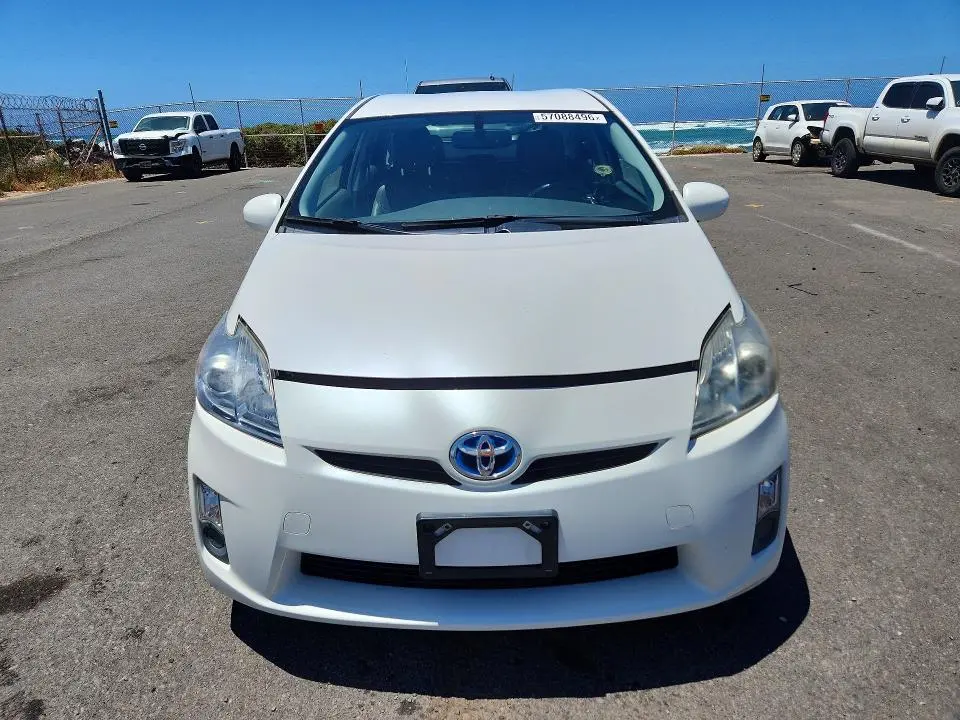 2011 TOYOTA PRIUS ONE  