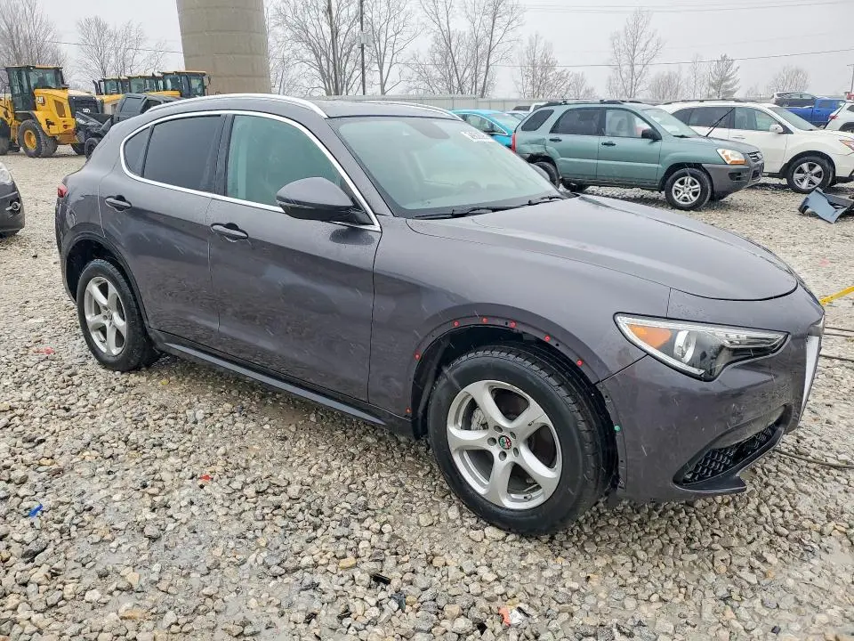 2018 ALFA ROMEO STELVIO   