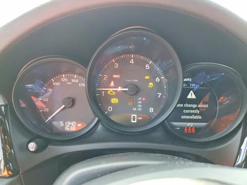 2023 PORSCHE MACAN BASE  