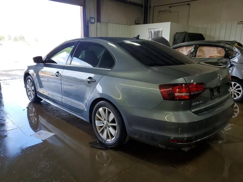 2016 VOLKSWAGEN JETTA SE  