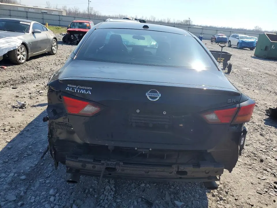 2021 NISSAN ALTIMA SR  