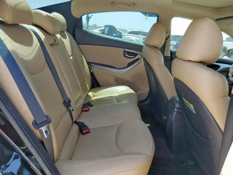 2011 HYUNDAI ELANTRA   