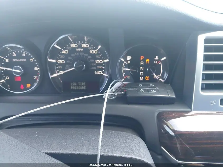 2010 LINCOLN MKS  