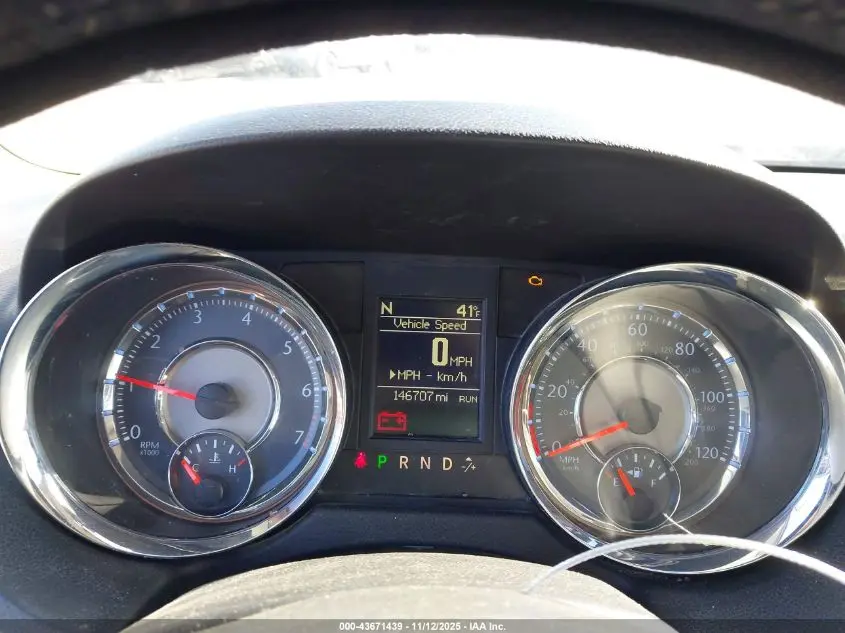 2013 CHRYSLER TOWN & COUNTRY TOURING