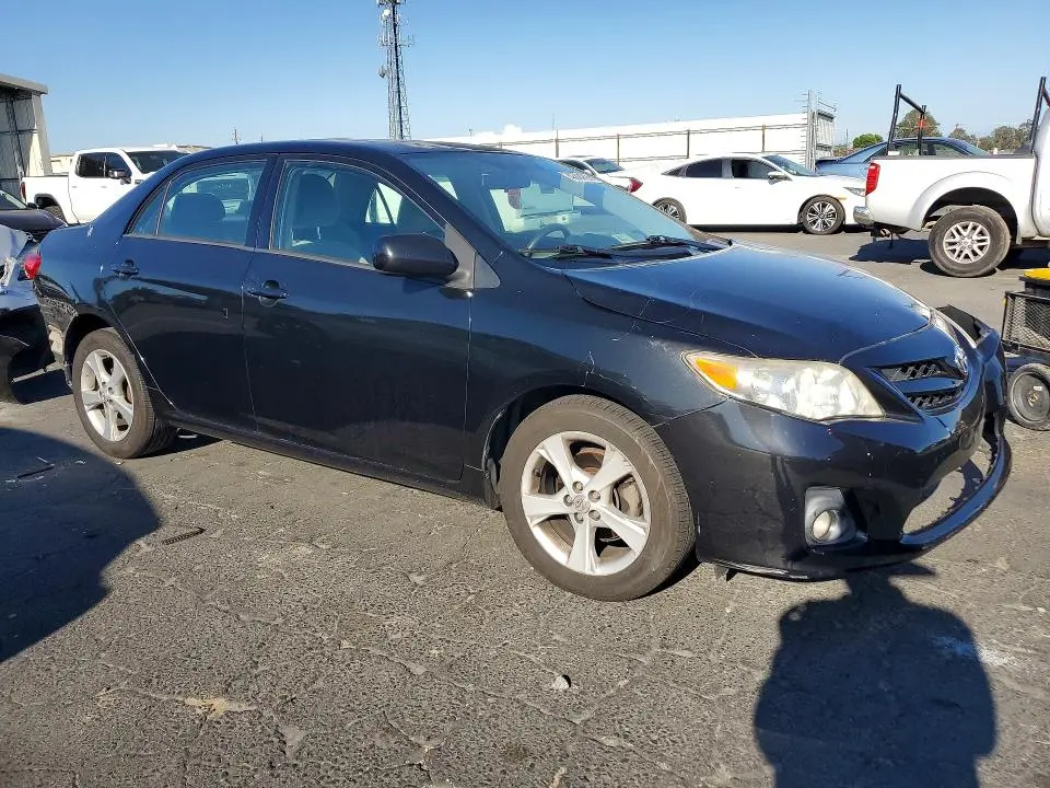 2011 TOYOTA COROLLA LE  