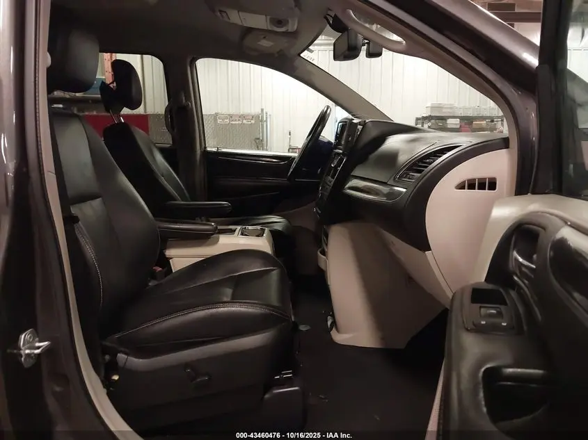 2015 CHRYSLER TOWN & COUNTRY TOURING-L