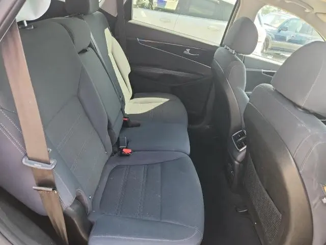 2018 KIA SORENTO LX  