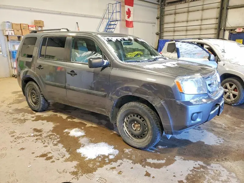 2011 HONDA PILOT LX  