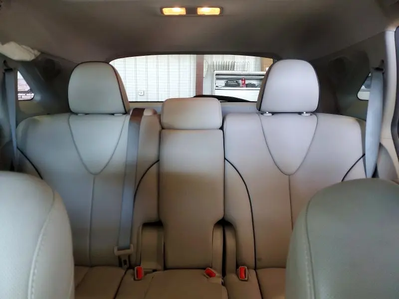 2015 TOYOTA VENZA LIMITED  