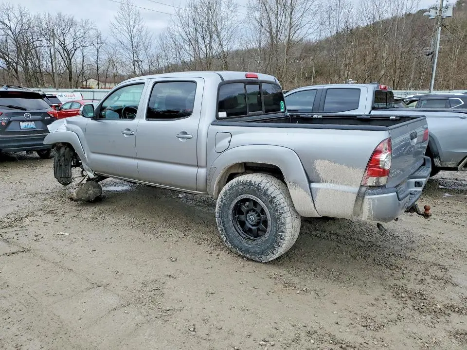 2015 TOYOTA TACOMA V6  