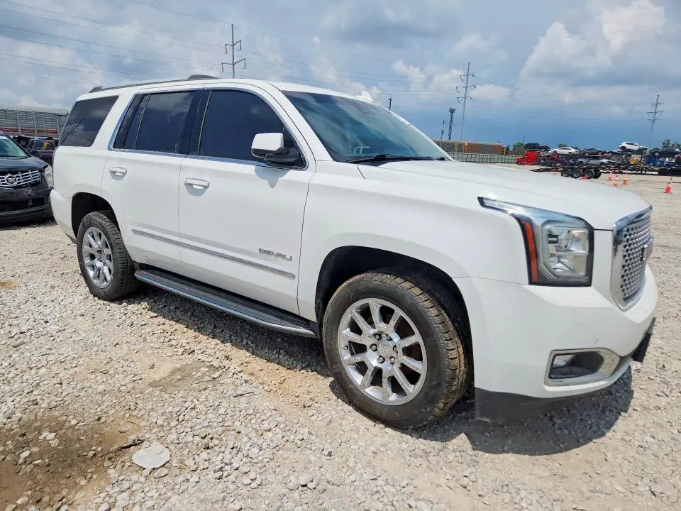 2017 GMC YUKON DENALI  