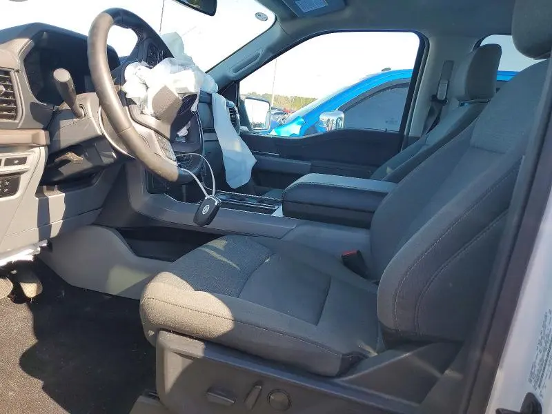 2024 FORD F150 XLT  