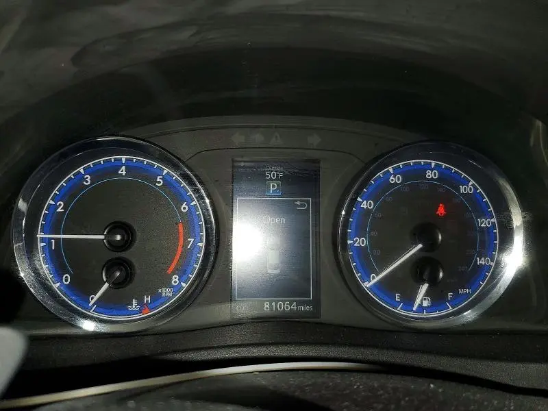 2017 TOYOTA COROLLA SE  