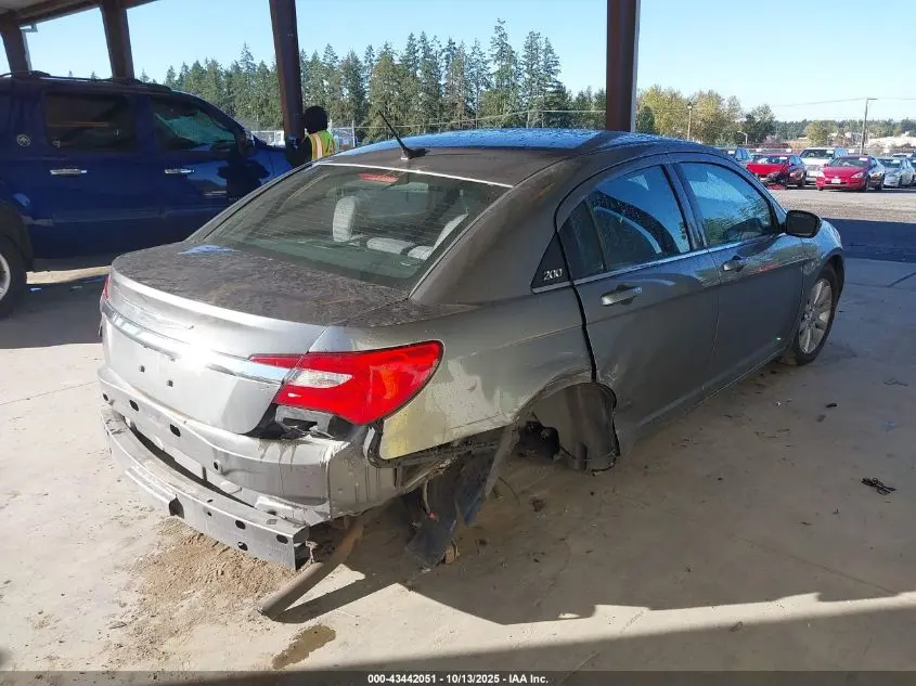 2013 CHRYSLER 200 TOURING