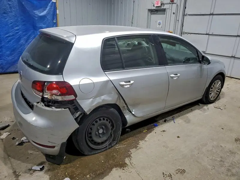 2011 VOLKSWAGEN GOLF   