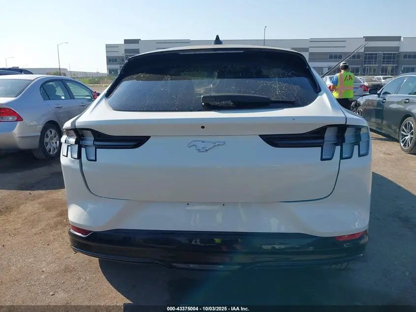 2022 FORD MUSTANG MACH-E PREMIUM