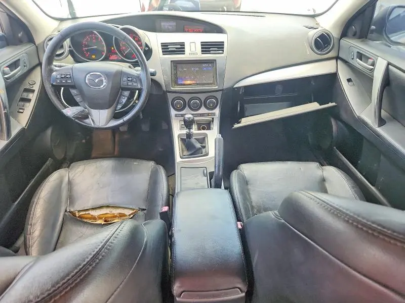 2011 MAZDA 3 S  