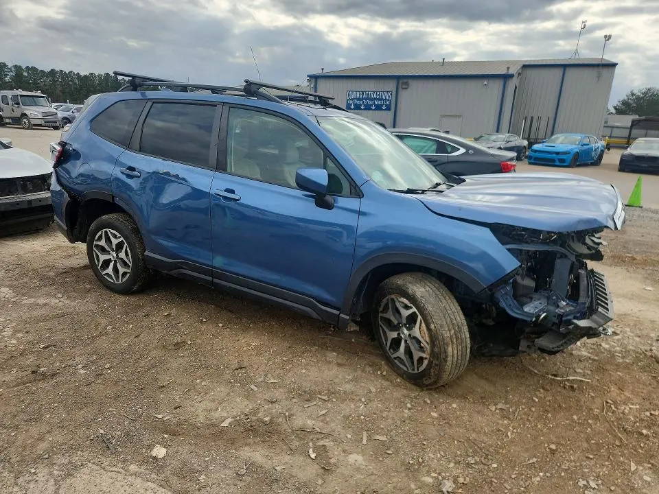 2019 SUBARU FORESTER PREMIUM  