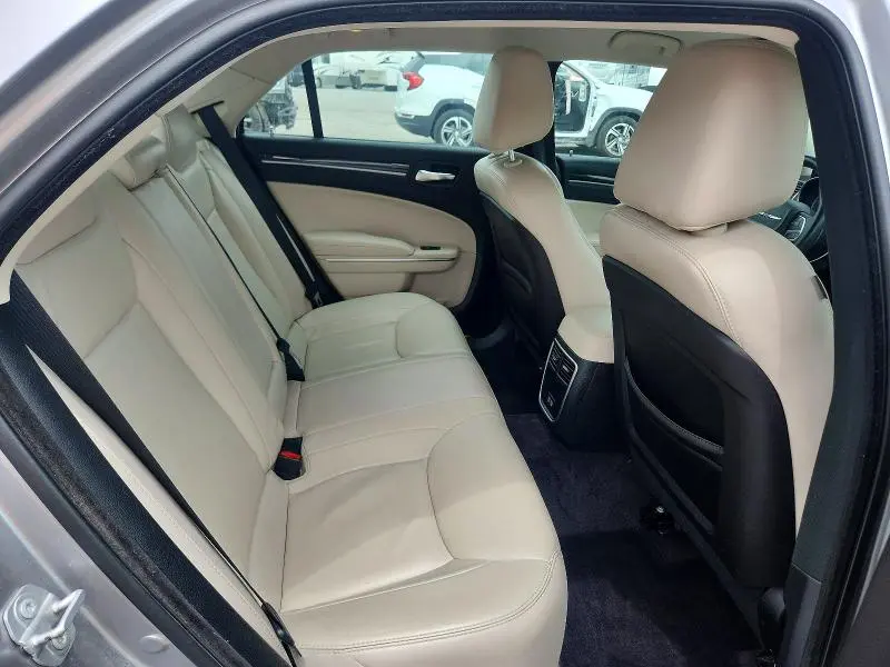 2017 CHRYSLER 300 LIMITED  