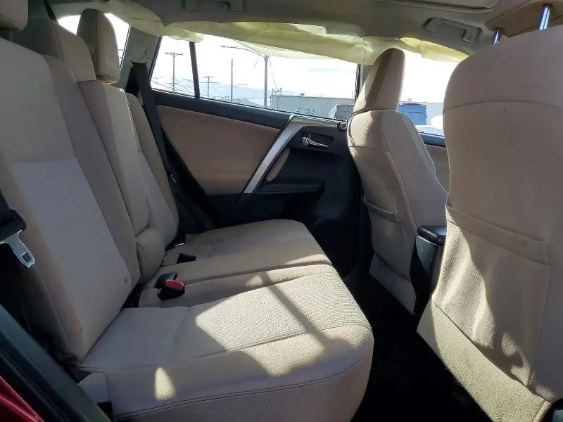 2015 TOYOTA RAV4 XLE  