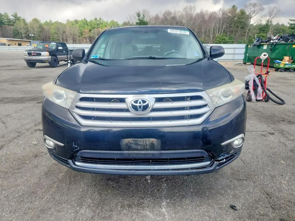 2013 TOYOTA HIGHLANDER PLUS  