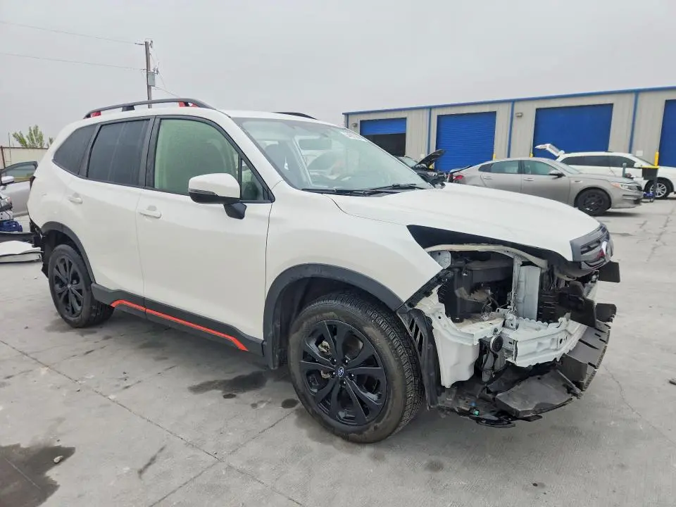 2023 SUBARU FORESTER SPORT  