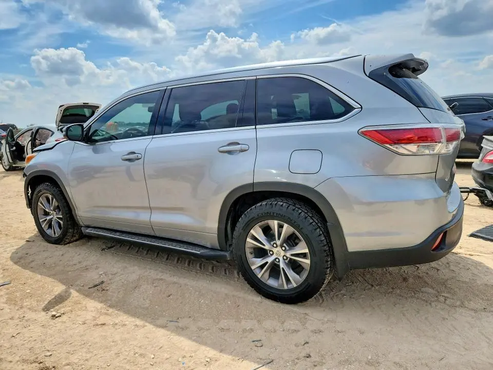2015 TOYOTA HIGHLANDER XLE  