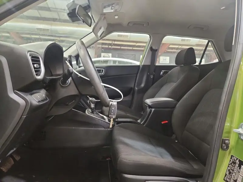 2023 HYUNDAI VENUE SE  