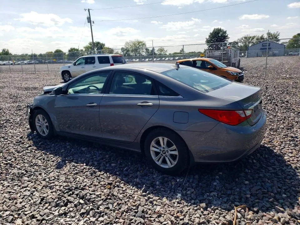 2013 HYUNDAI SONATA GLS  