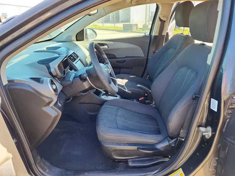 2016 CHEVROLET SONIC LT  