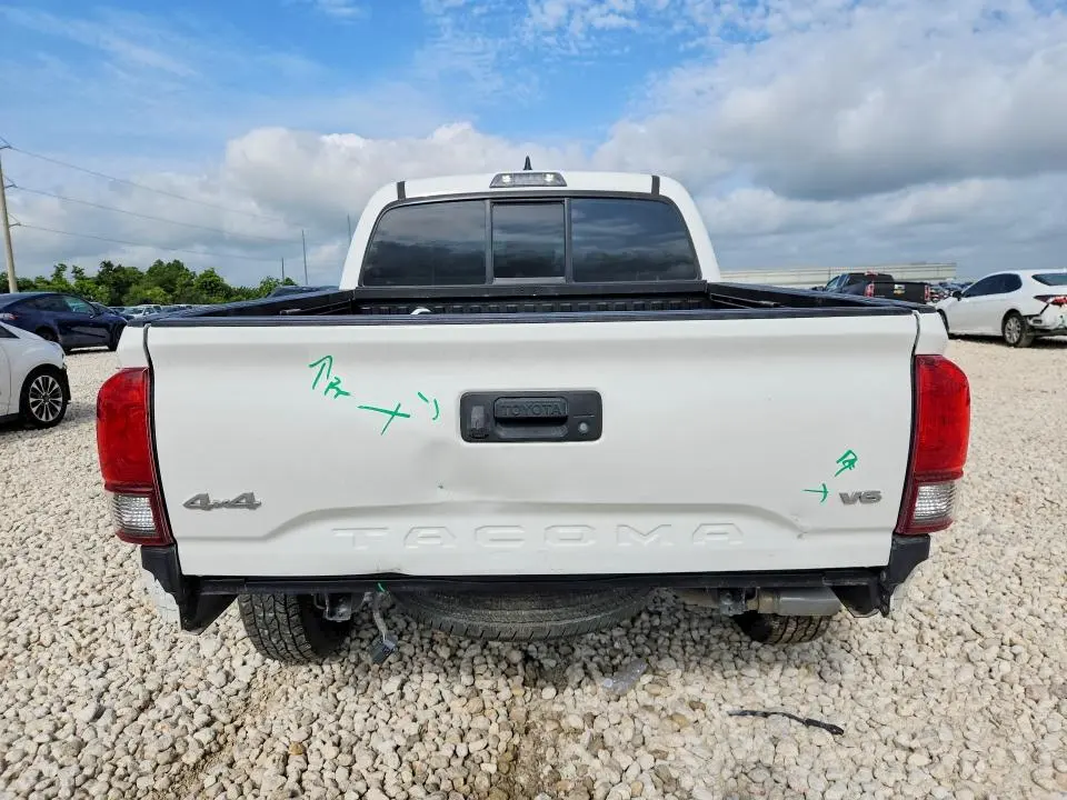 2018 TOYOTA TACOMA SR V6  