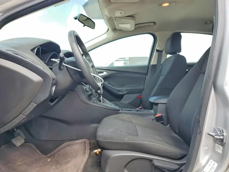 2017 FORD FOCUS SE  