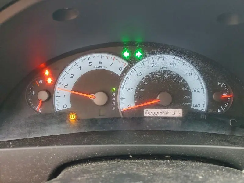 2011 TOYOTA CAMRY BASE  