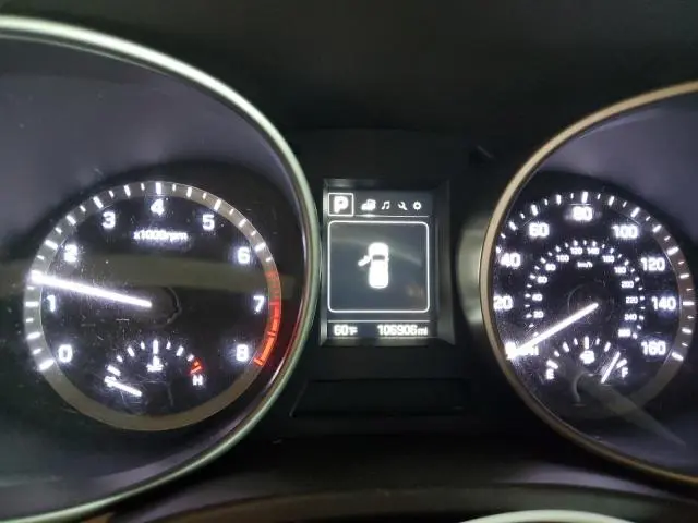 2018 HYUNDAI SANTA FE SE  