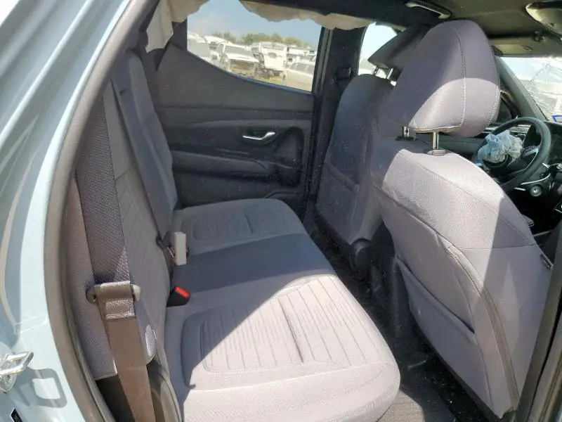 2024 HYUNDAI SANTA CRUZ SE  