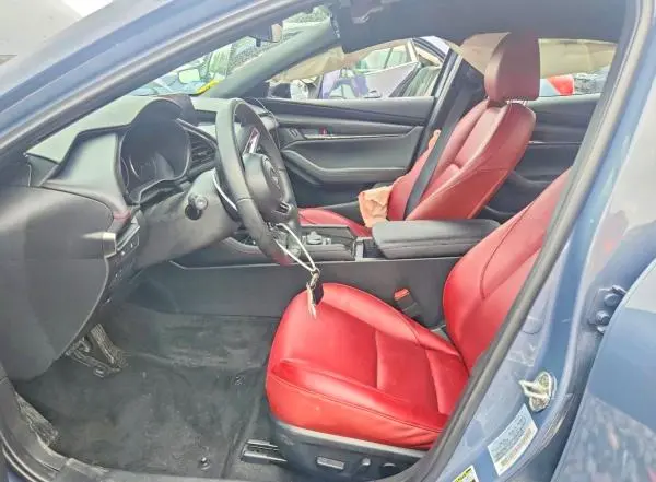 2024 MAZDA 3 PREFERRED  