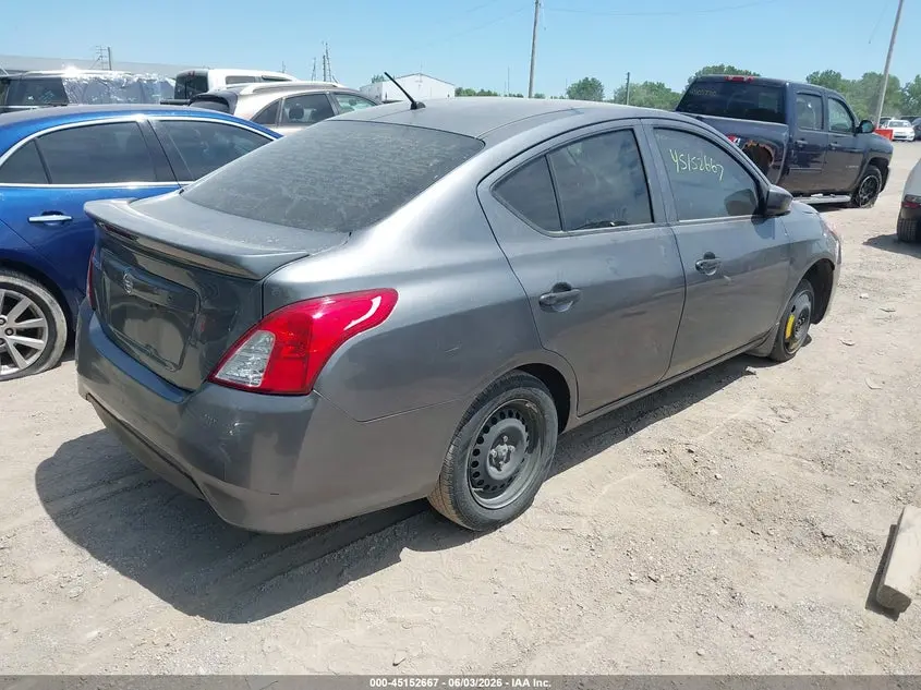 2017 NISSAN VERSA 1.6 S+