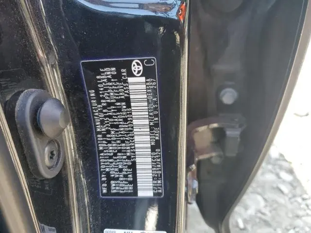 2020 TOYOTA COROLLA SE  